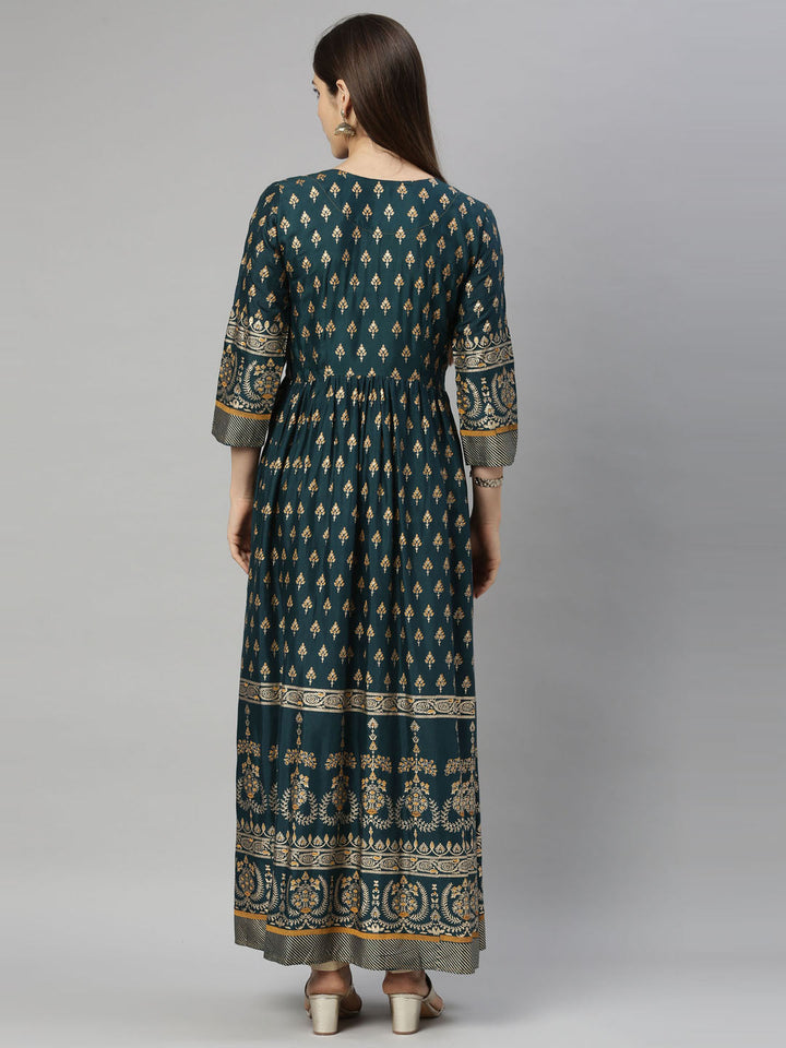 Neerus Green shantoon printed anarkali kurti - detail view 3