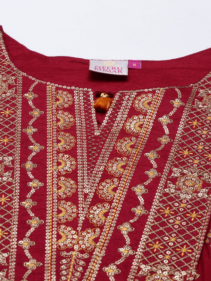 Neerus Maroon Shantoon printed Anarkali kurti - back view