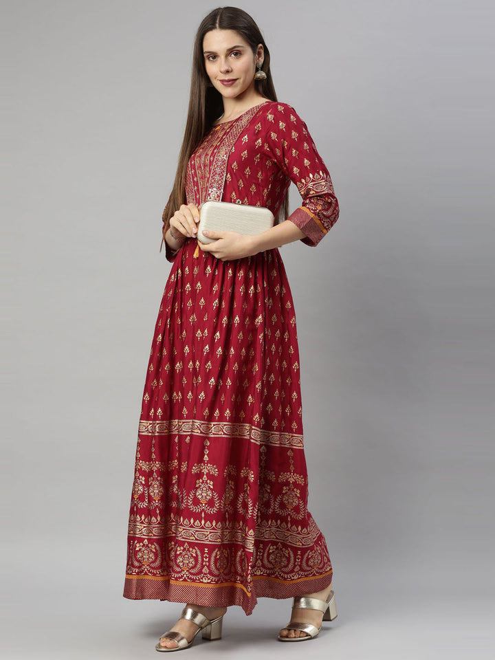 Neerus Maroon Shantoon printed Anarkali kurti - detail view 4