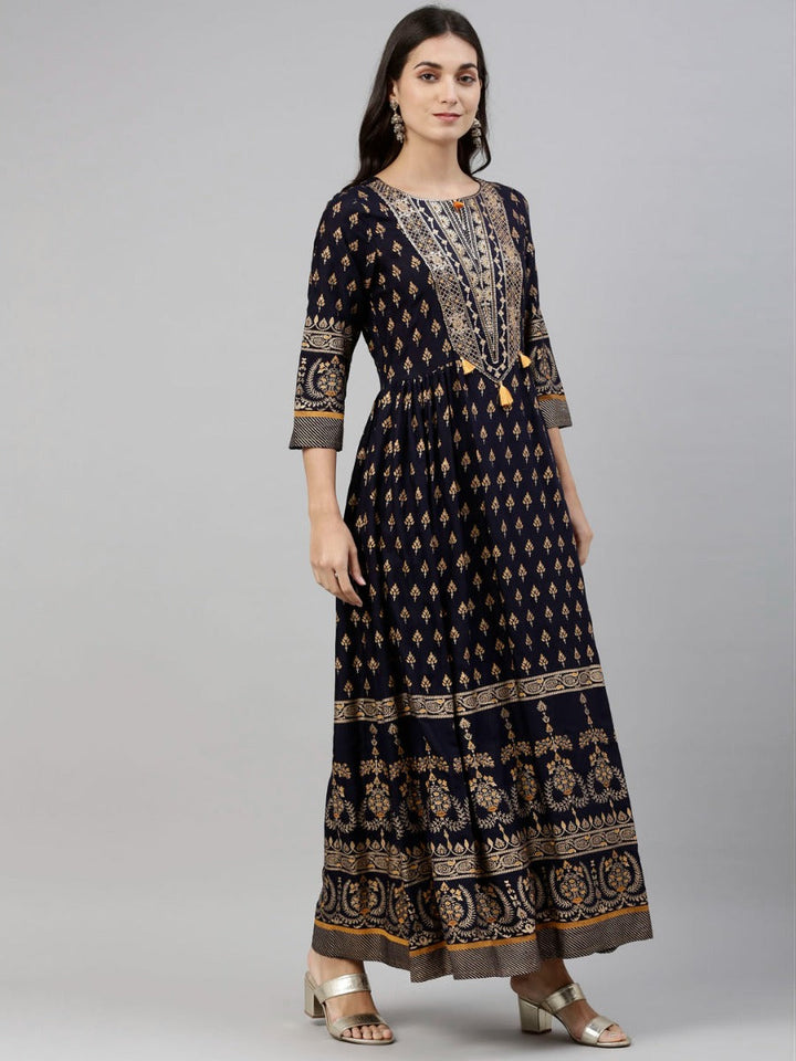 Neerus Blue shantoon printed kurti - side view