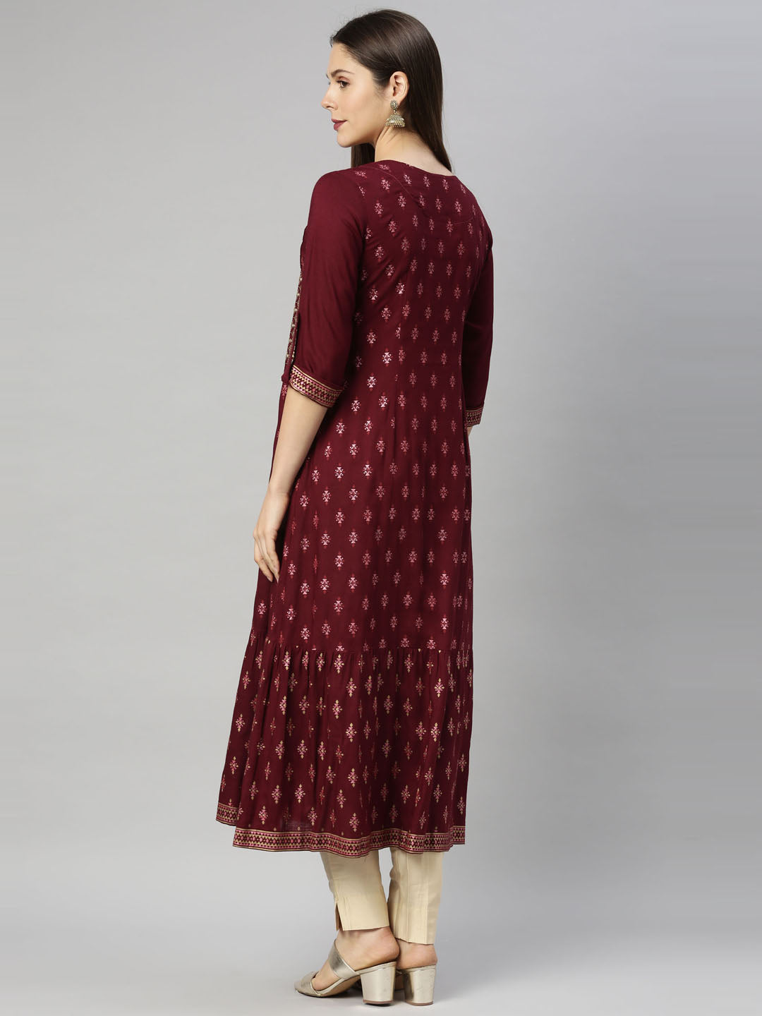 Neerus Maroon viscose rayon straight kurti - detail view 3