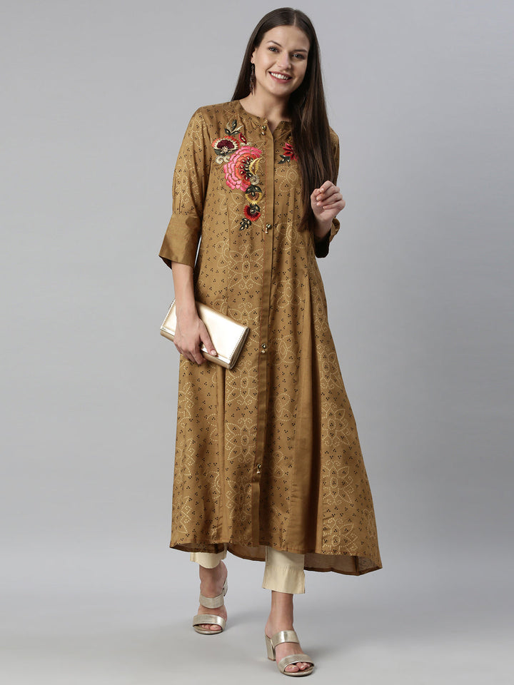 Neerus Brown shantoon printed kurti - detail view 3