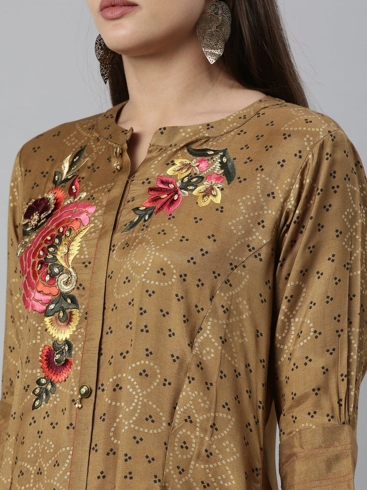 Neerus Brown shantoon printed kurti - detail view 5