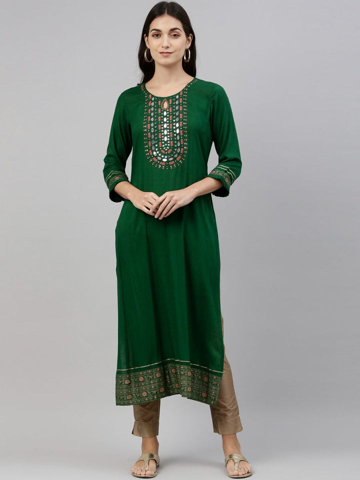 Neerus Green viscose rayon solid kurti - side view
