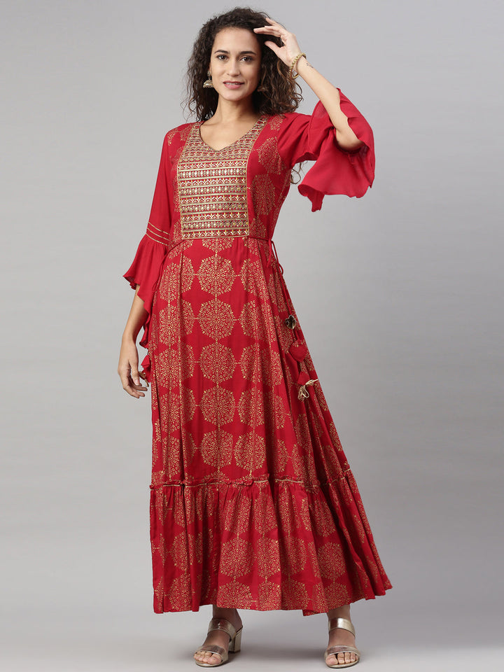Neerus Maroon rayon printed kurti A-line - detail view 4