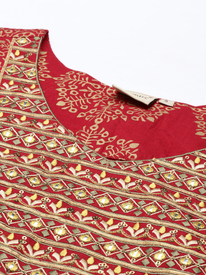 Neerus Maroon rayon printed kurti A-line - detail view 2