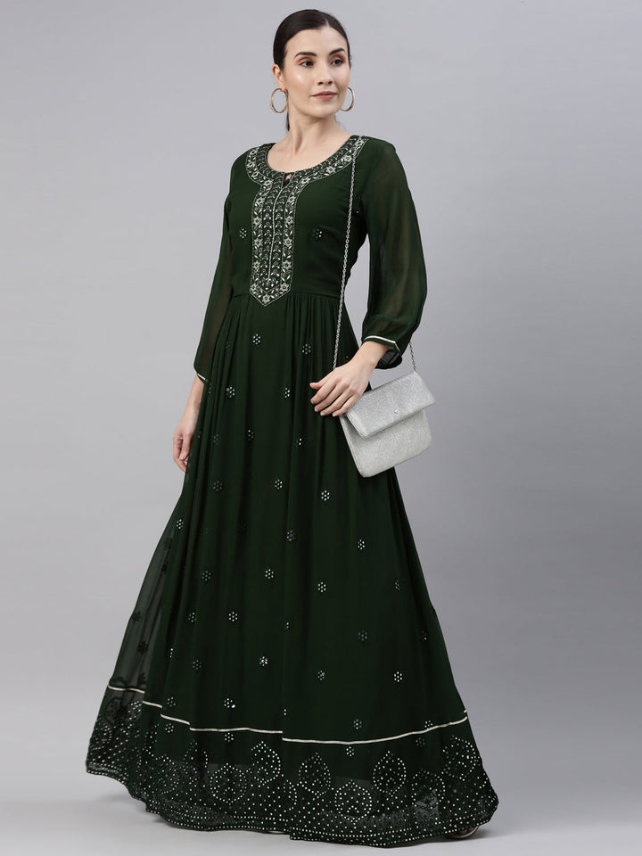 Neerus Green georgette straight kurta - detail view 3