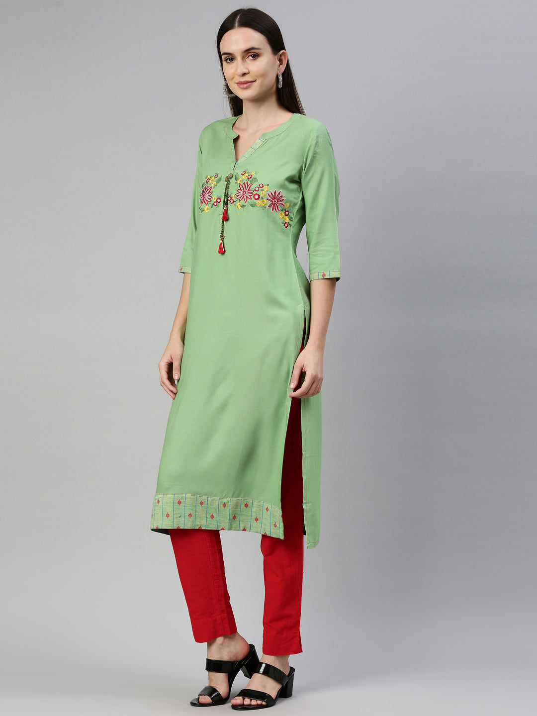 Neerus Green viscose rayon printed kurti - side view