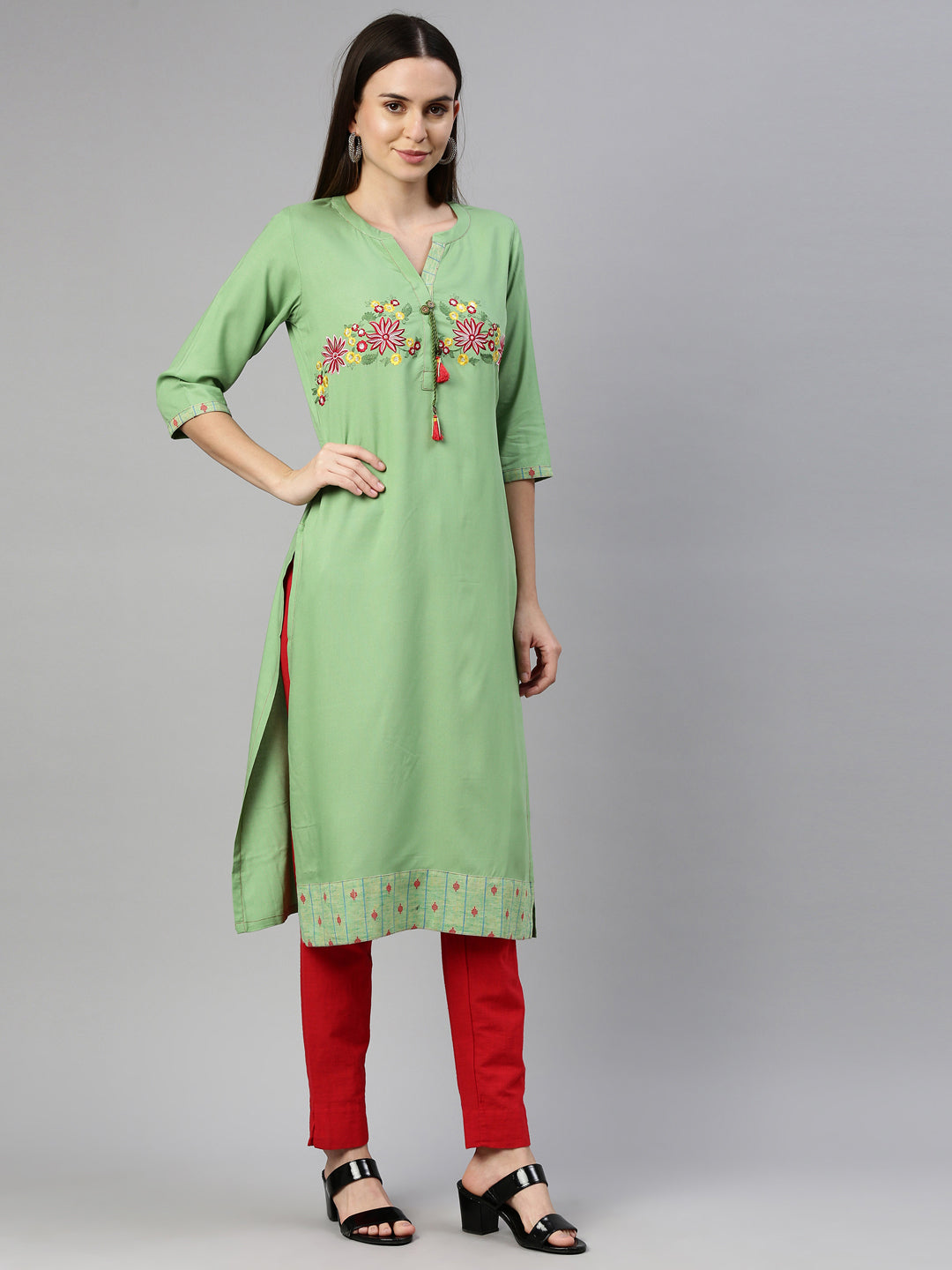 Neerus Green viscose rayon printed kurti - detail view 1