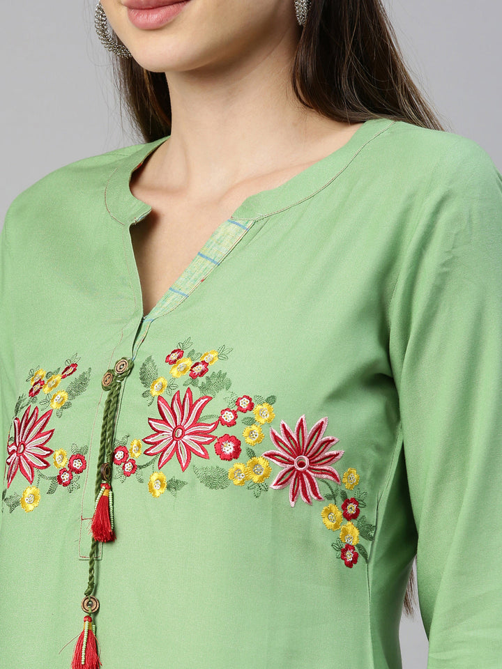 Neerus Green viscose rayon printed kurti - detail view 5