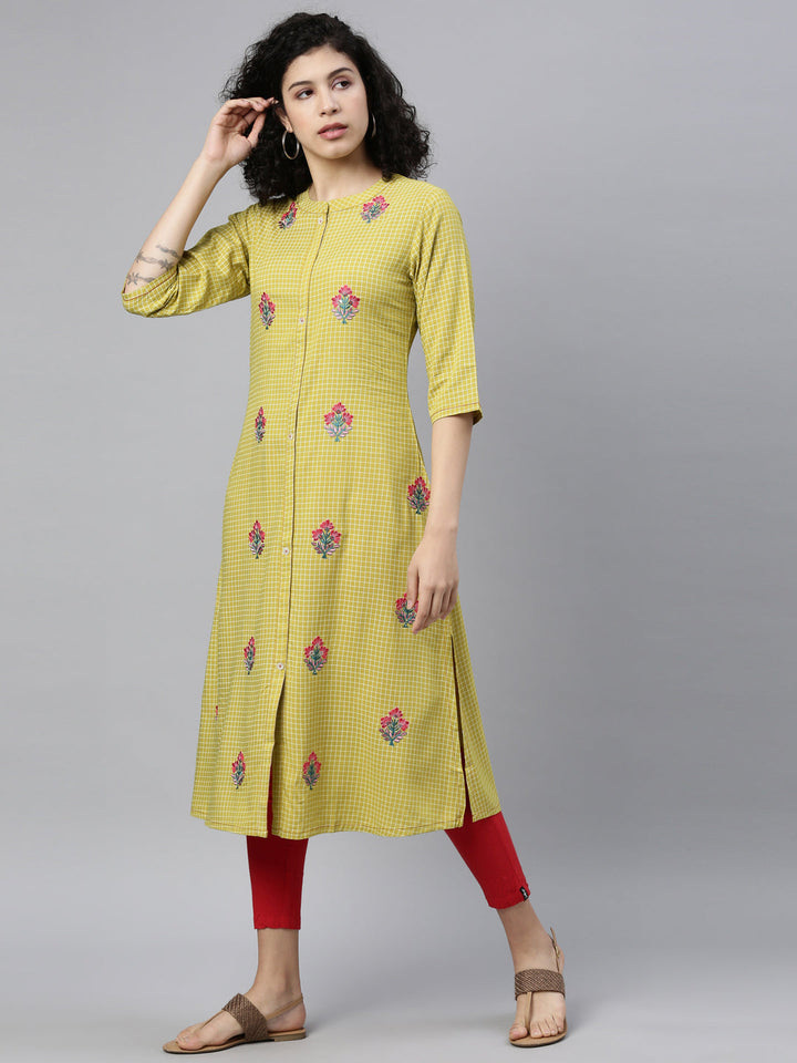Neerus Green viscose rayon thread embroidered checked kurti - detail view 2