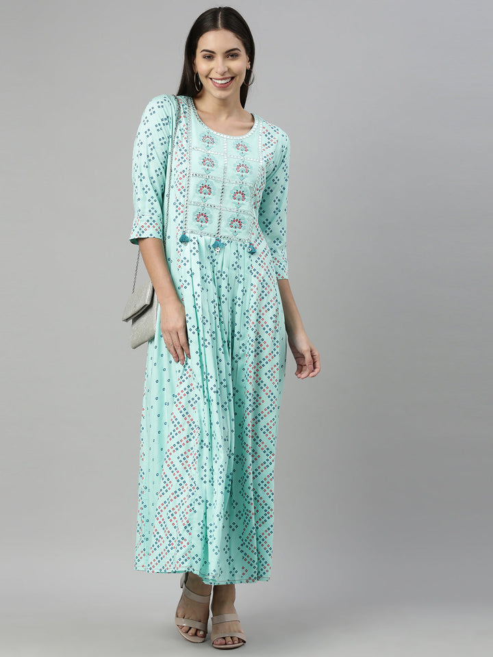 Neerus Green viscose rayon printed anarkali kurti - detail view 2