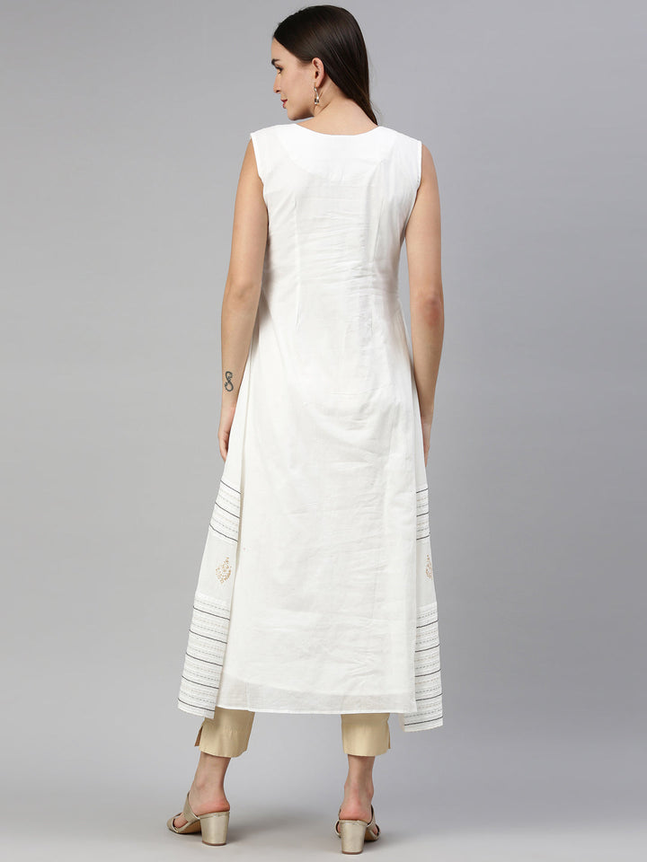 Neerus White muslin printed A-line kurti - detail view 2
