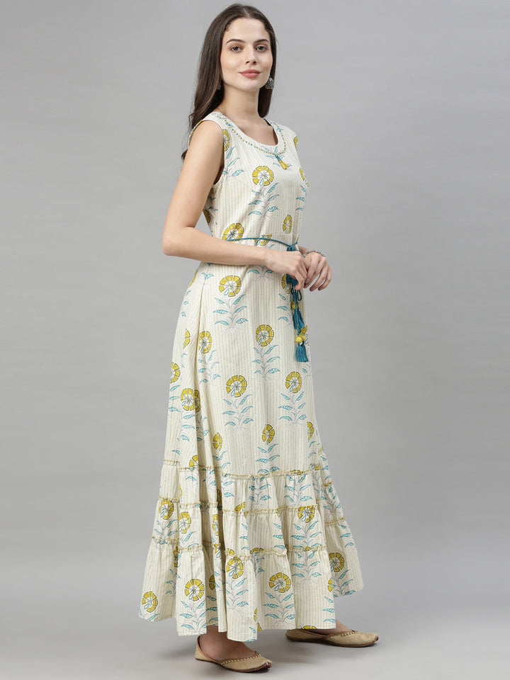 Neerus White printed flared kurti - detail view 2