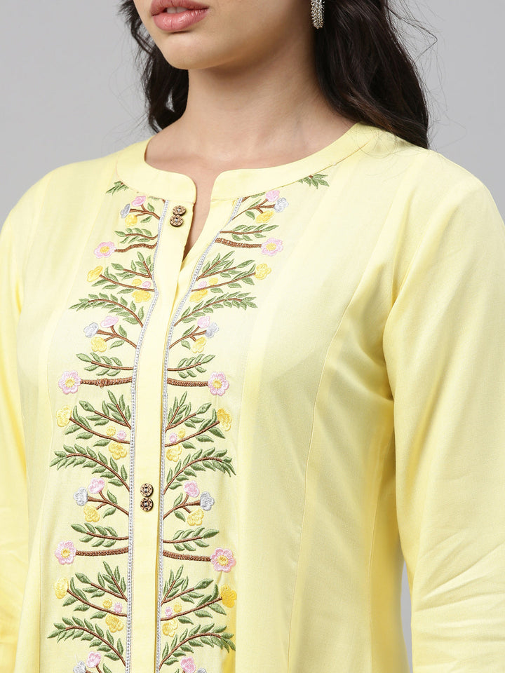 Neerus Yellow rayon printed kurti - detail view 2