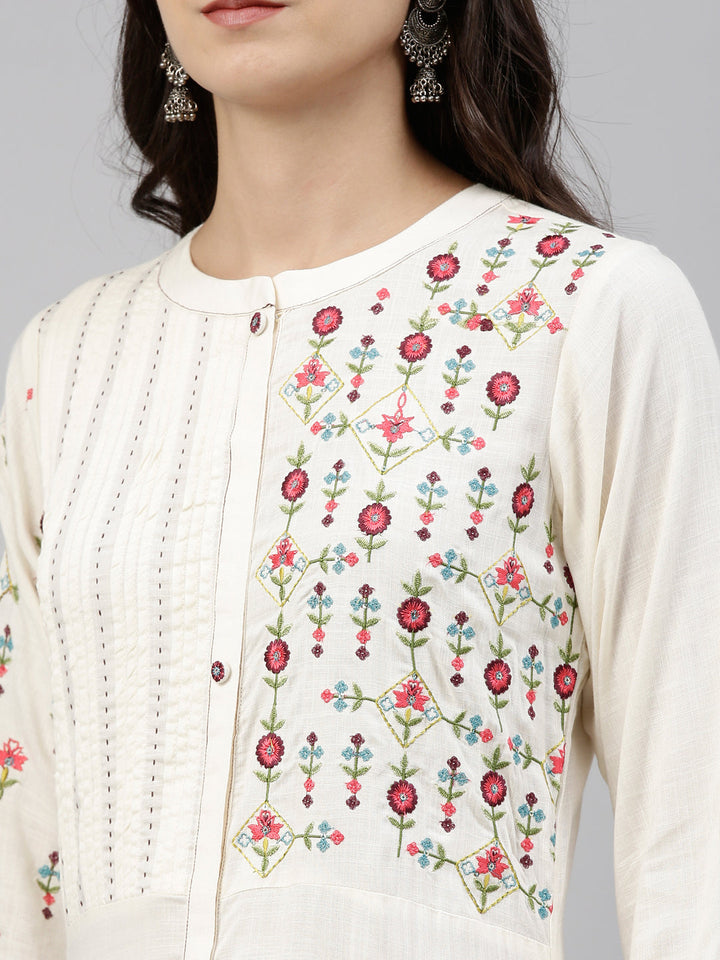 Neerus Beige slub cotton solid kurti - detail view 5