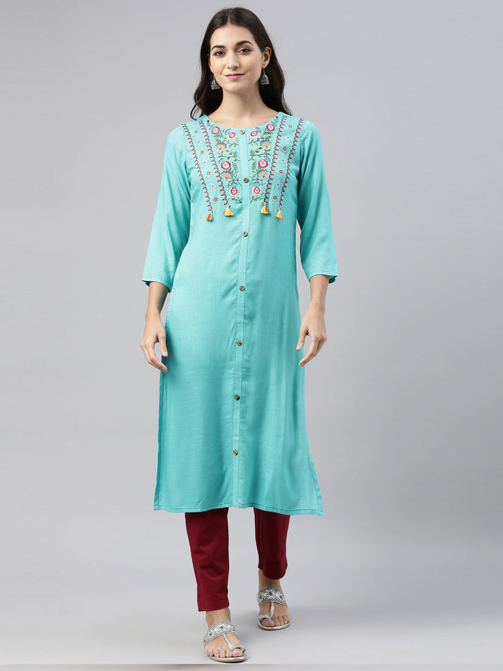 Neerus Green rayon solid kurti - detail view 4