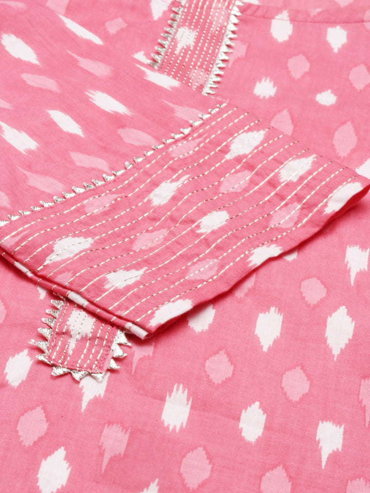Neerus Pink cotton printed kurta geometric design - detail view 2