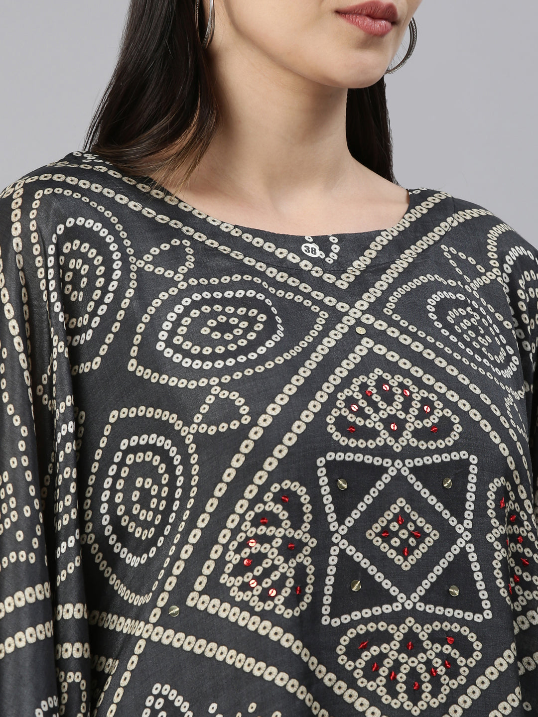 Neerus Green rayon printed kaftan dress - detail view 3