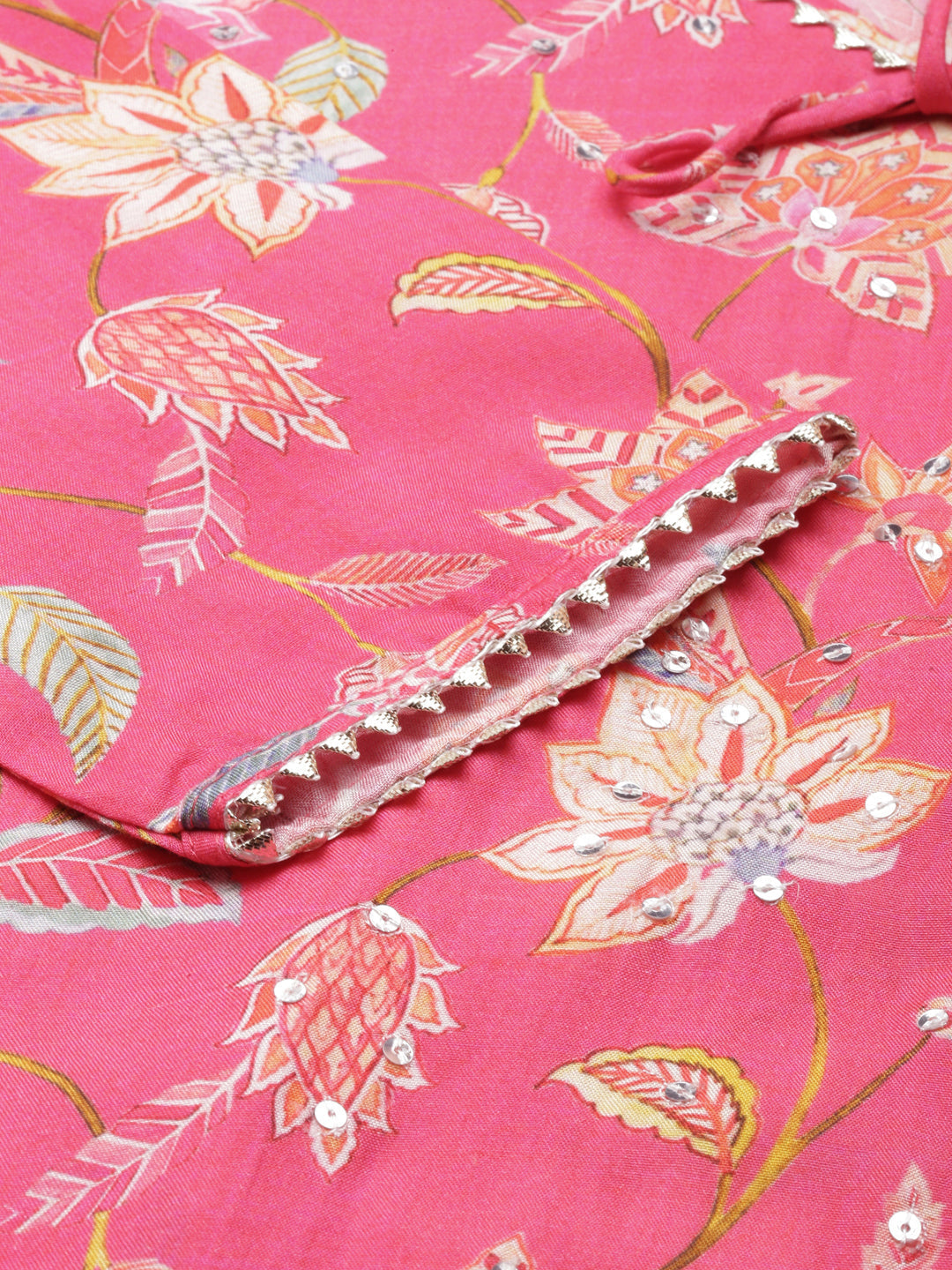 Neerus Maroon cotton printed kurti straight silhouette - detail view 1