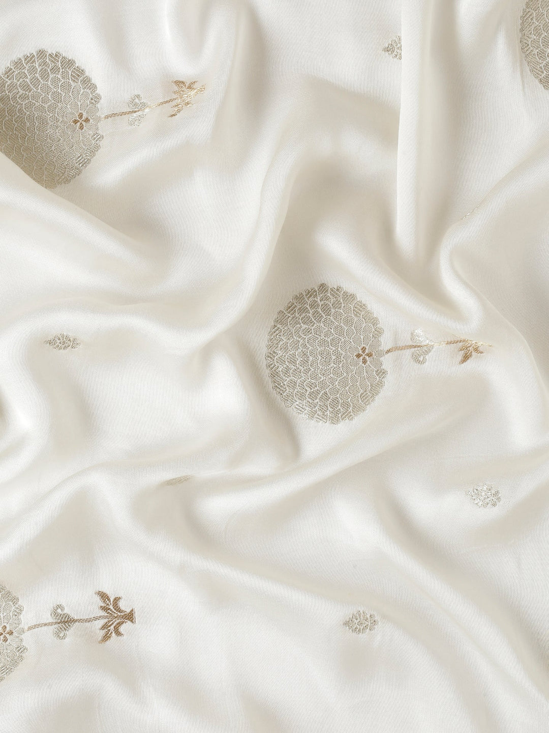 Neerus White Banarasi woven silk saree with zari border - detail view 4