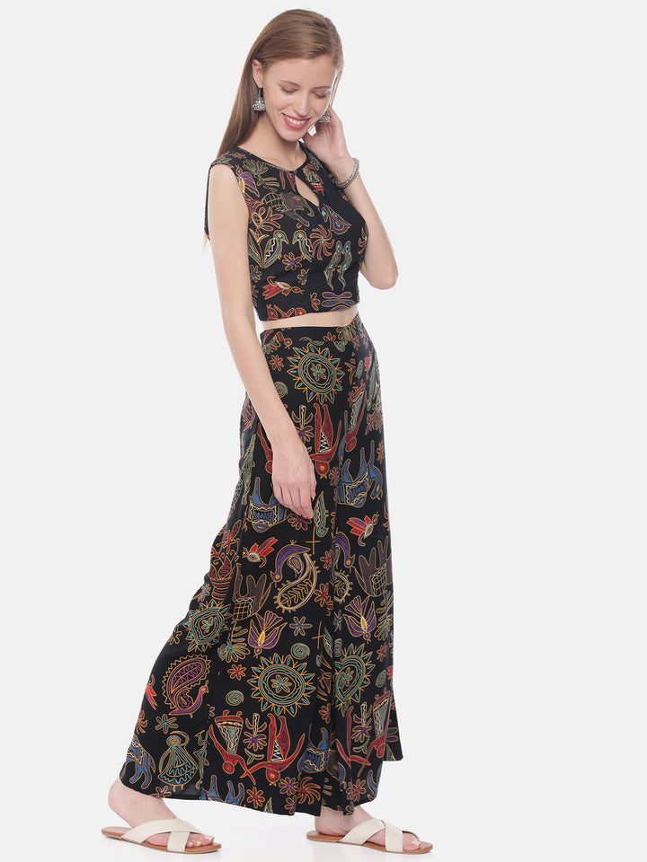 Neerus Black rayon solid kurti crop-top - detail view 1