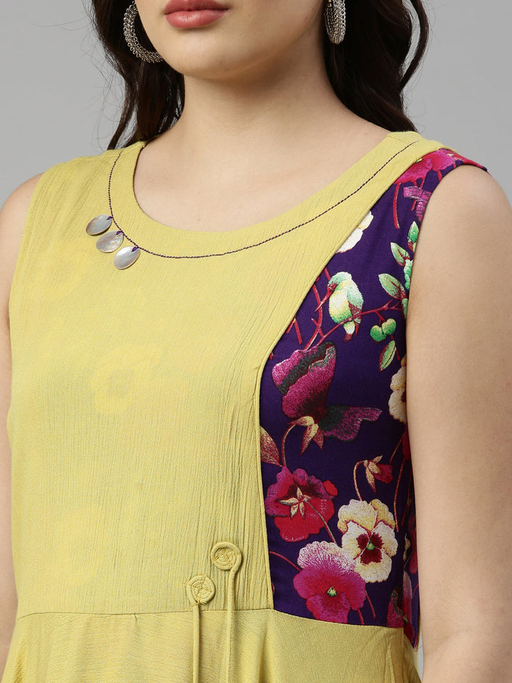 Neerus Yellow chiffon printed kurti - detail view 4