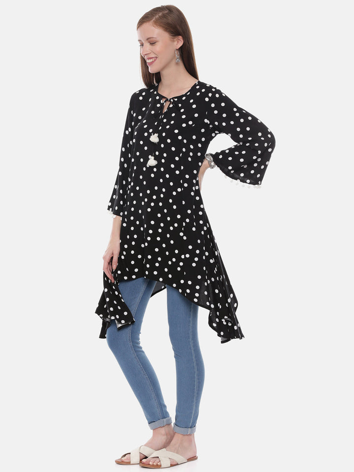 Neerus Black rayon printed high-low kurta - side view