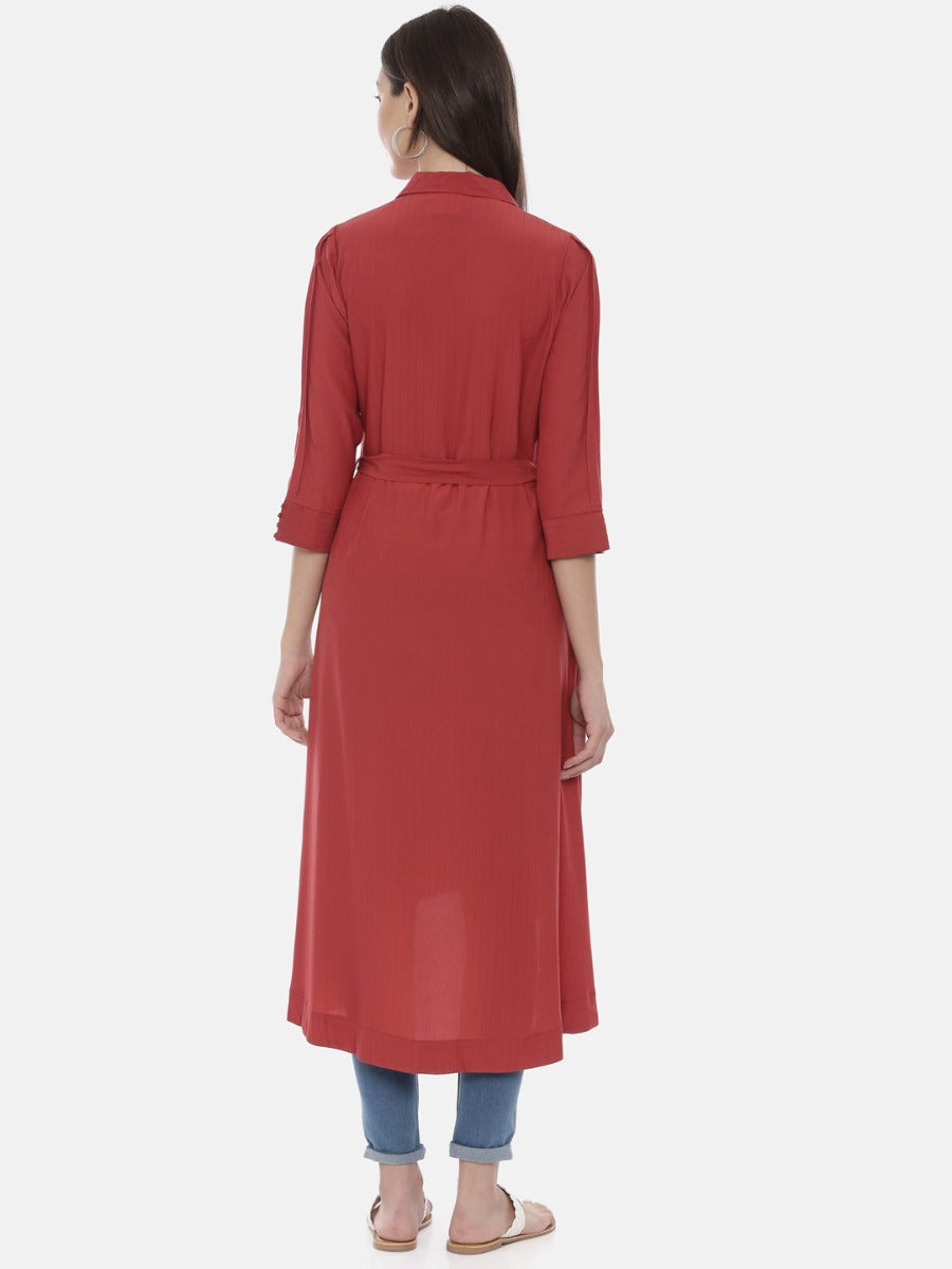 Neerus Red muslin high-low kurta - detail view 2