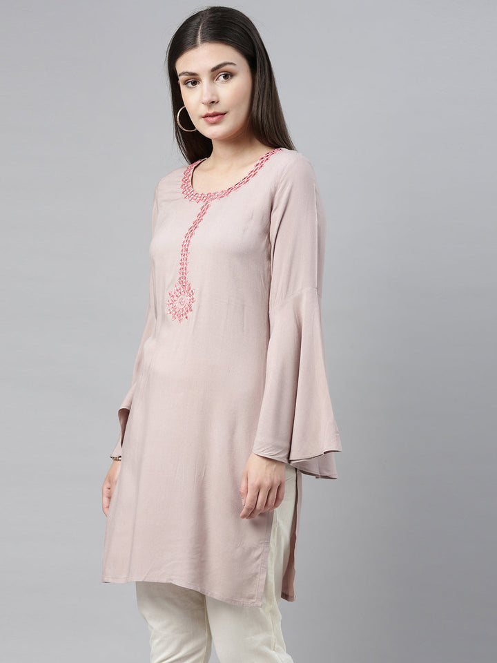 Neerus Beige rayon palazzo set - detail view 2