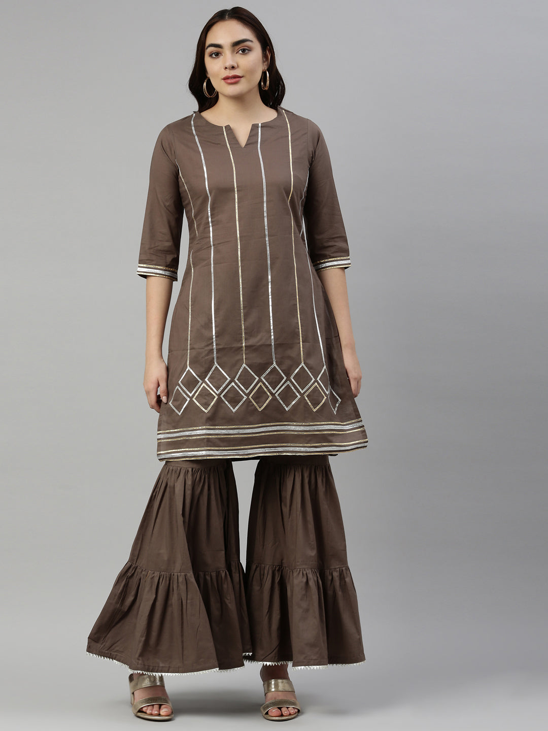 Neerus Green Rayon Solid Kurta Set - front view