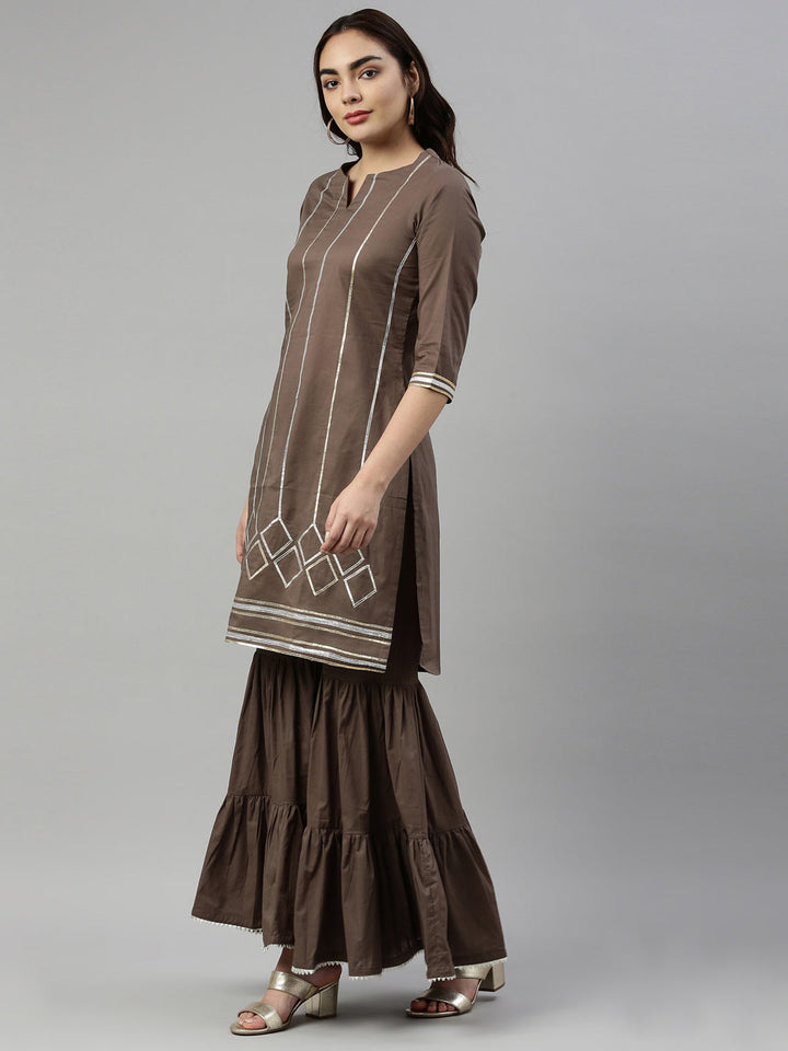 Neerus Green Rayon Solid Kurta Set - side view