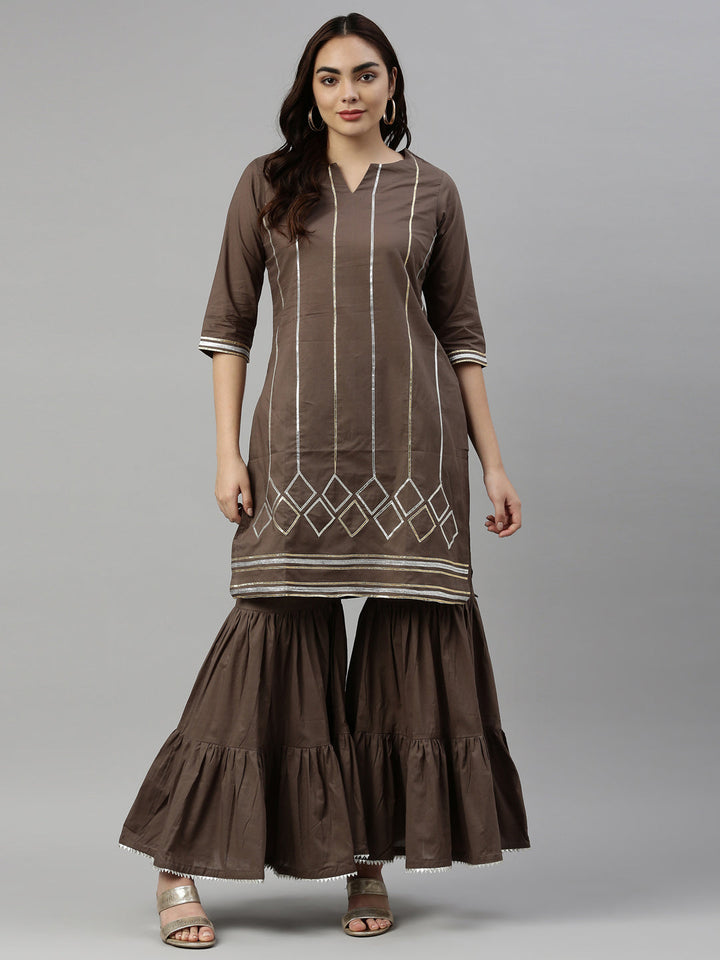 Neerus Green Rayon Solid Kurta Set - detail view 3