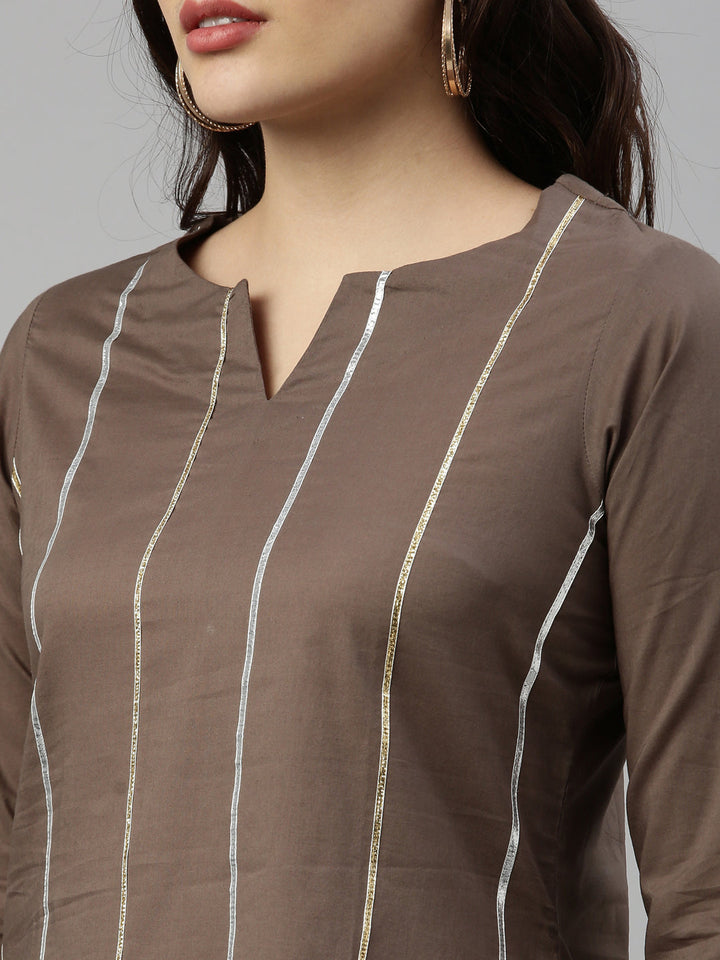 Neerus Green Rayon Solid Kurta Set - detail view 5