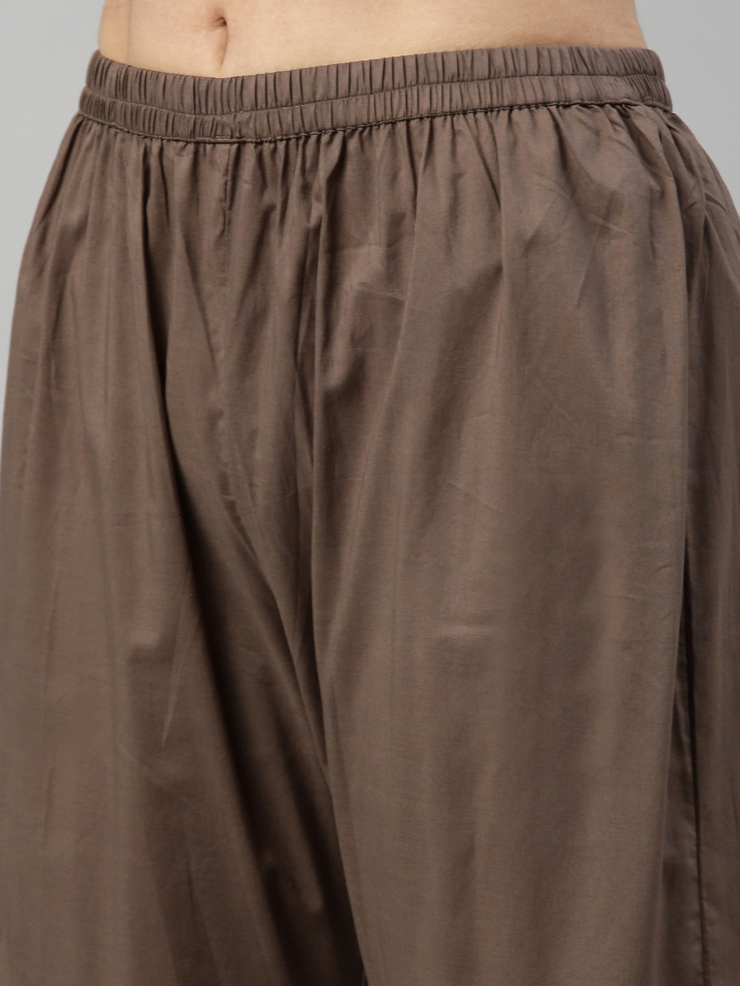 Neerus Green Rayon Solid Kurta Set - detail view 6