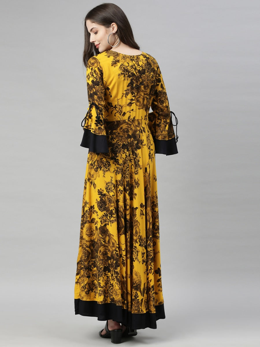 Neerus Yellow rayon solid gown - detail view 4