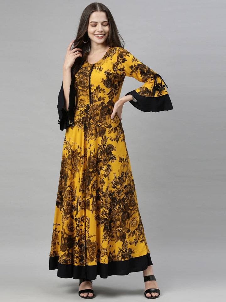 Neerus Yellow rayon solid gown - detail view 5