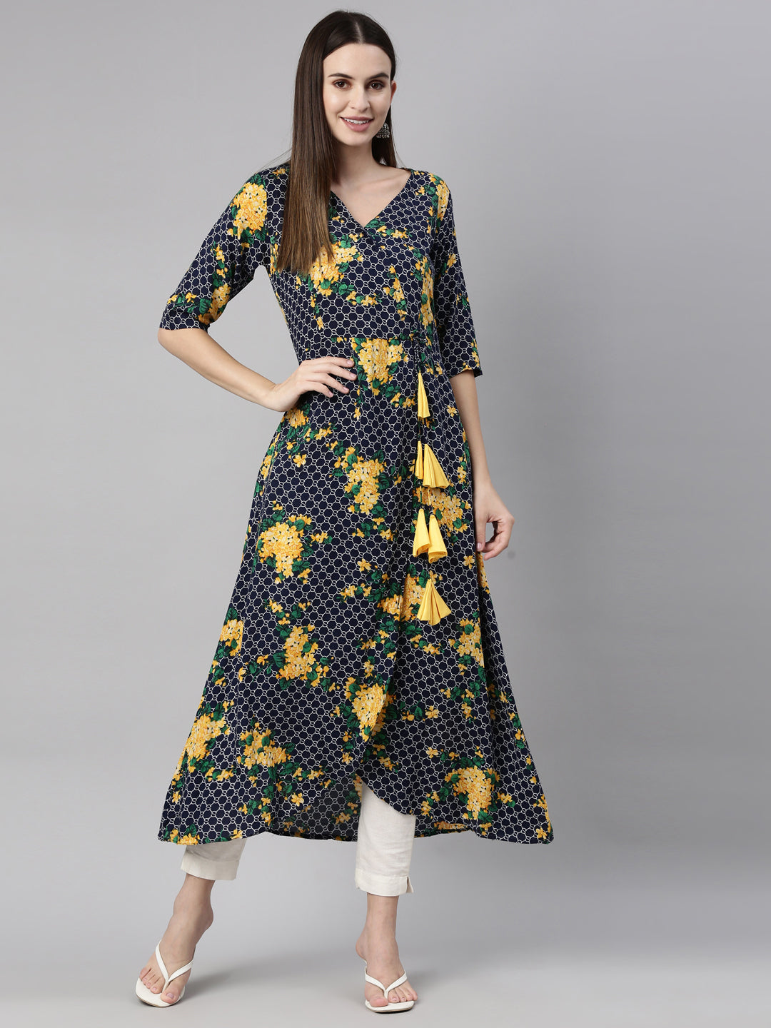Neerus Blue Rayon Printed Kurta - detail view 3