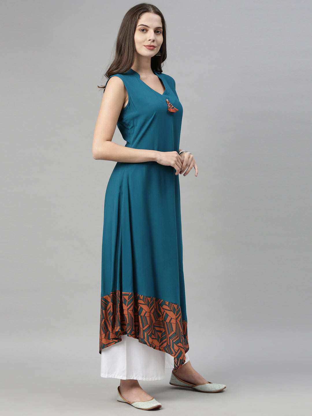 Neerus Blue printed high-low kurta - detail view 2