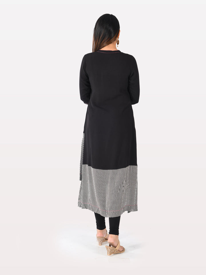 Neerus Black rayon solid kurti - side view