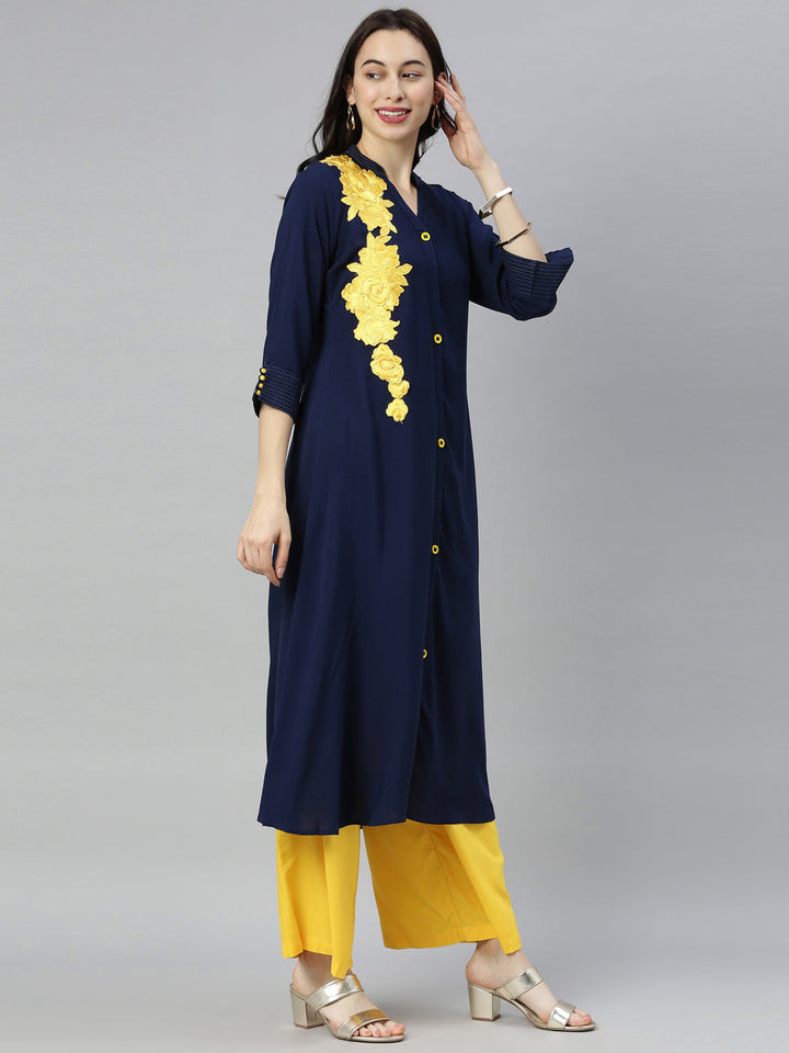 Neerus Blue embroidered A-line kurta - detail view 3