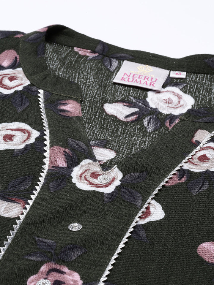 Neerus Green chiffon straight kurta - detail view 7