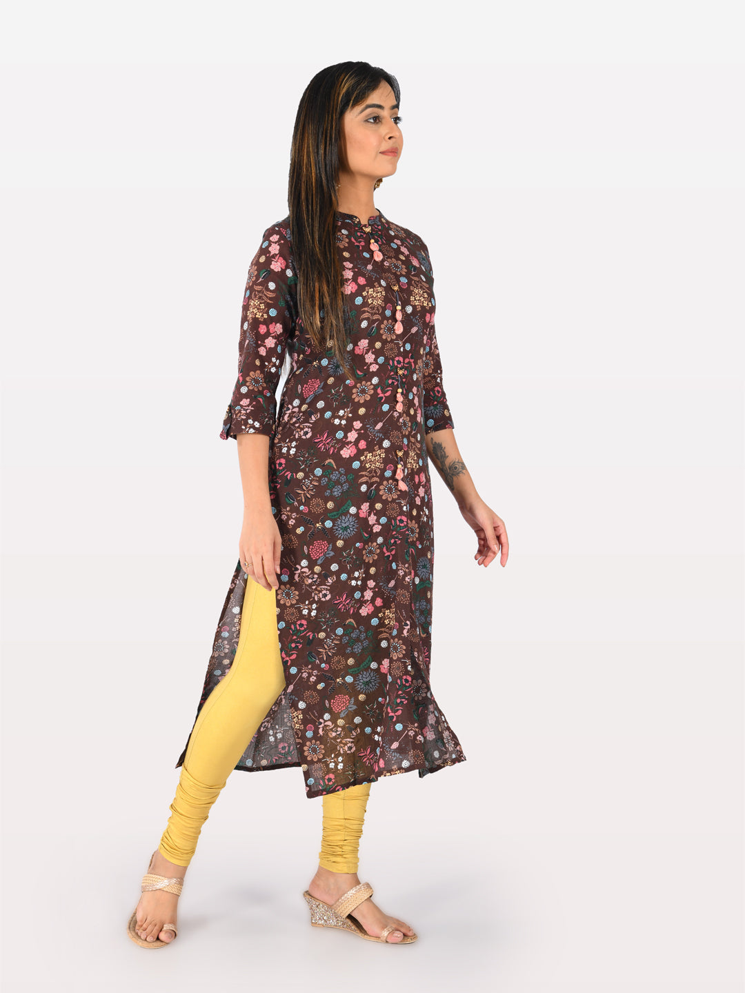 Neerus Brown cotton printed straight kurta - detail view 1