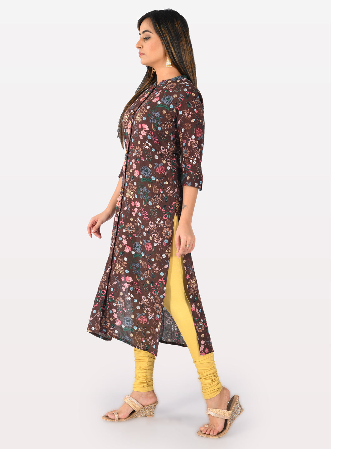 Neerus Brown cotton printed straight kurta - detail view 2