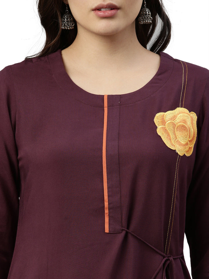 Neerus Maroon rayon printed kurti - detail view 3