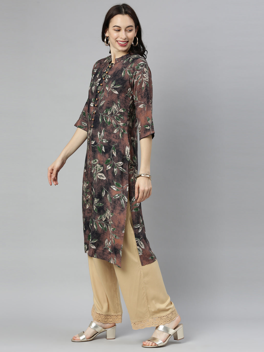 Neerus Brown printed straight kurta - detail view 2