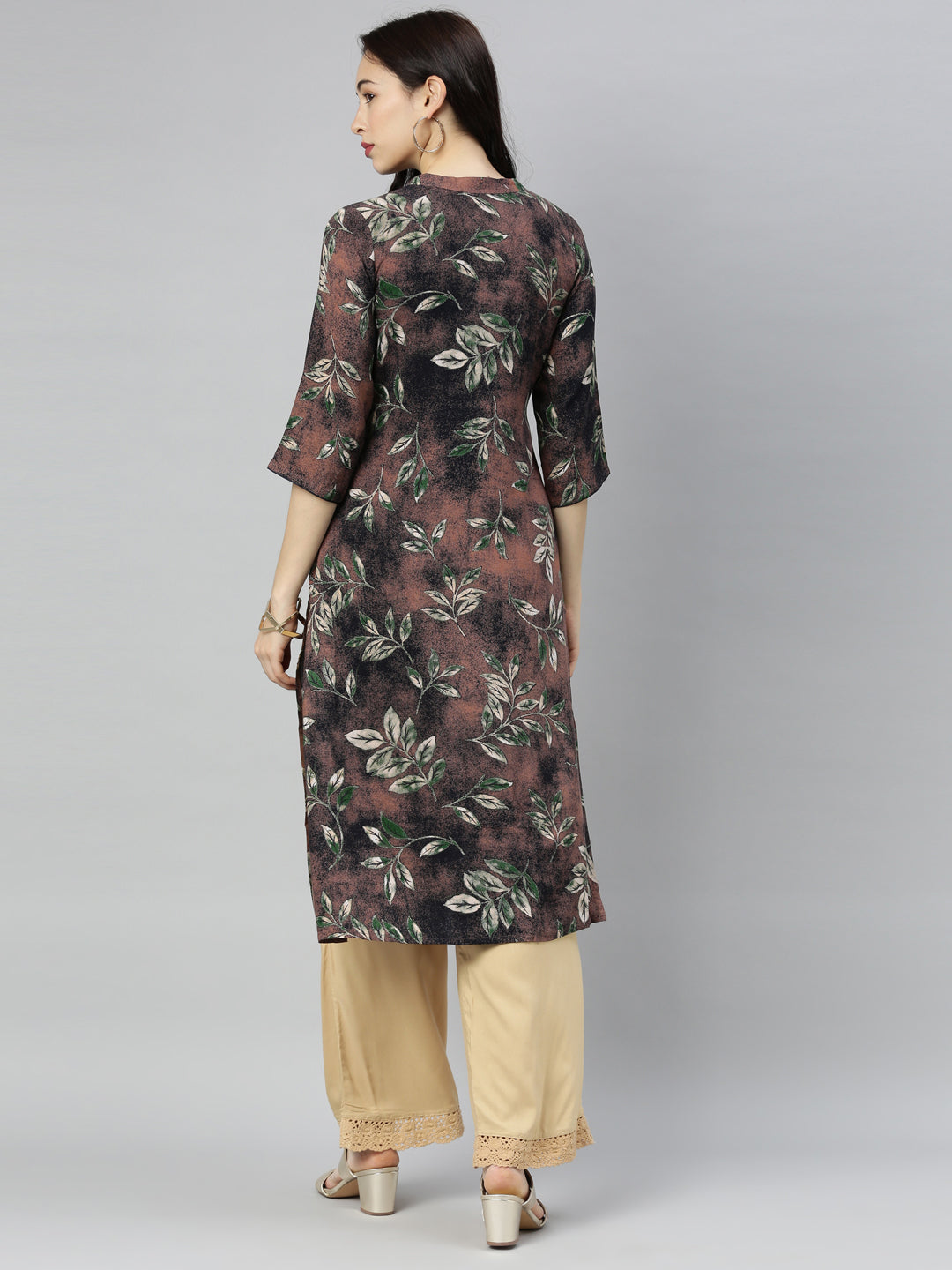 Neerus Brown printed straight kurta - detail view 4