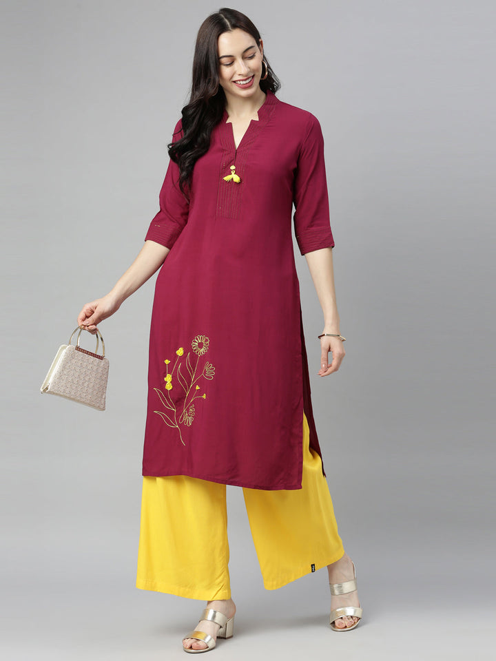 Neerus Maroon embroidered straight kurta - detail view 5