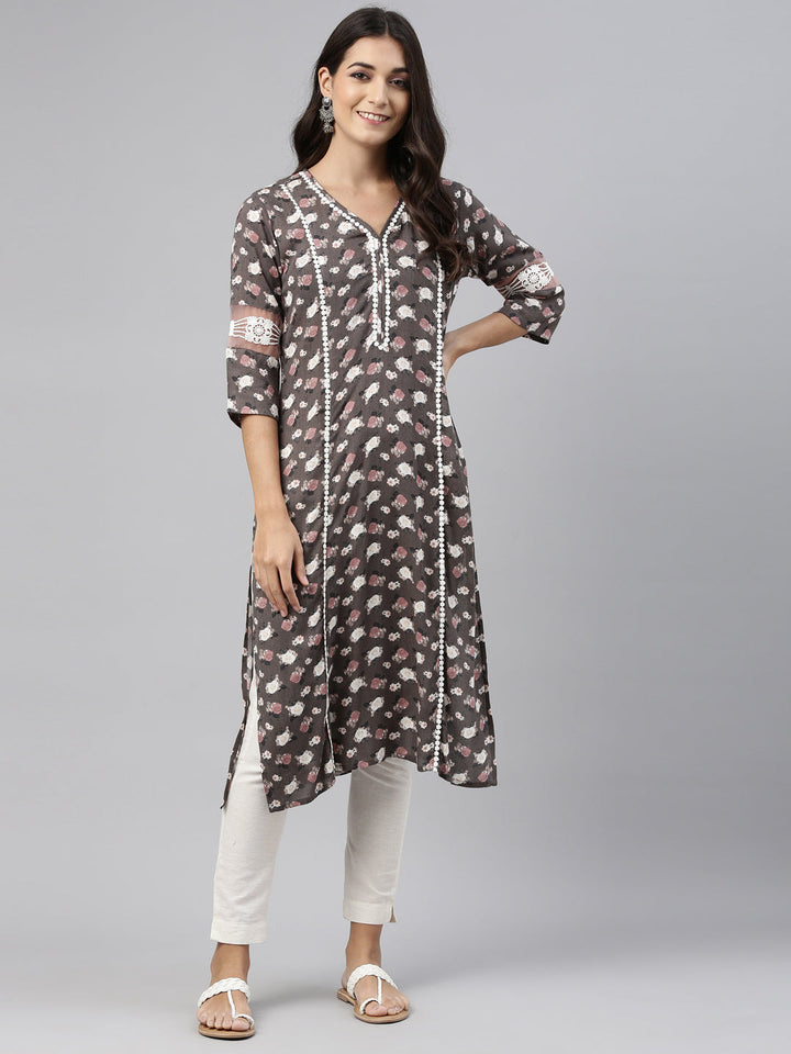 Neerus Green rayon solid kurti - detail view 3