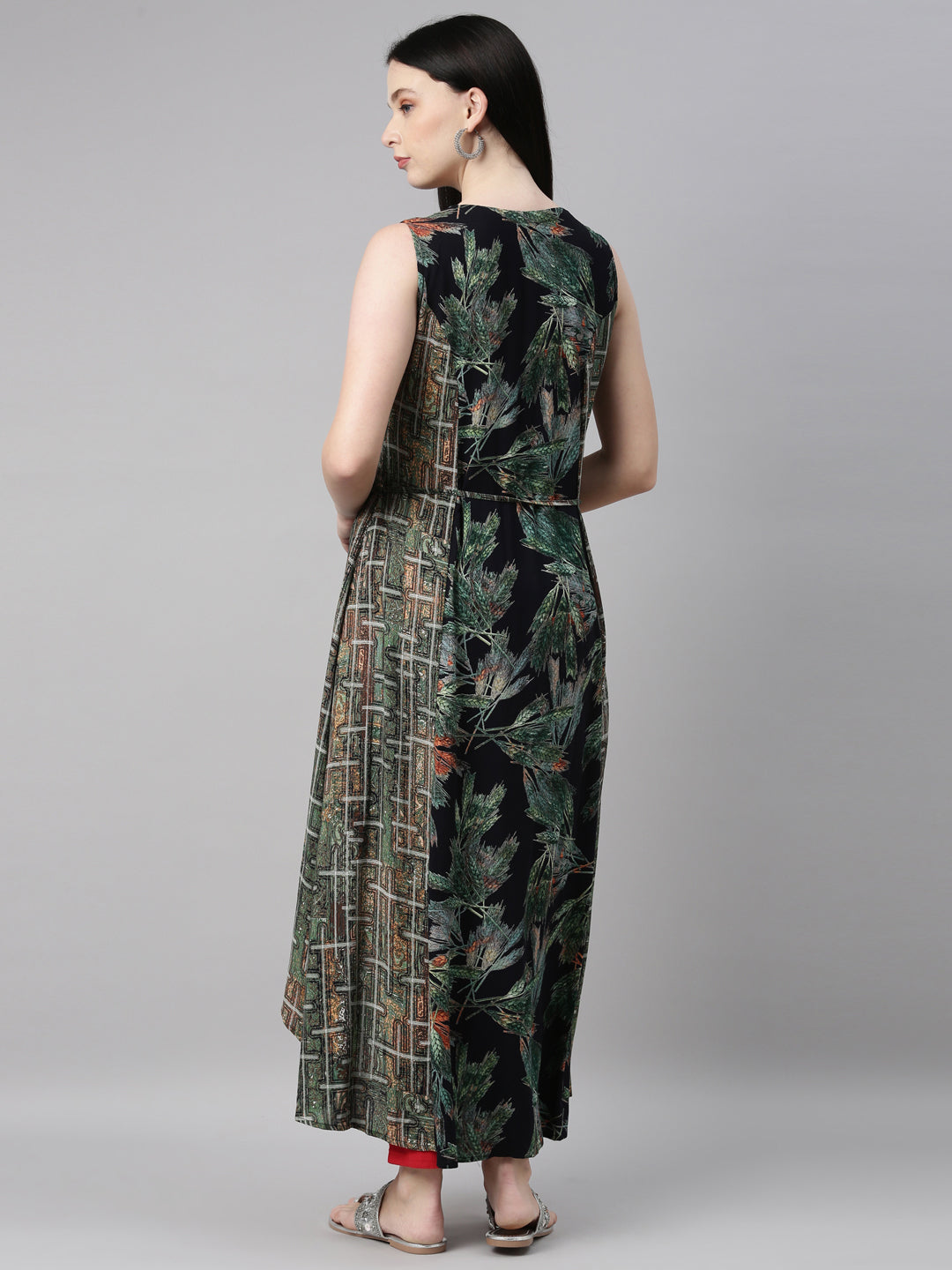 Neerus Green georgette printed Anarkali kurta - detail view 2